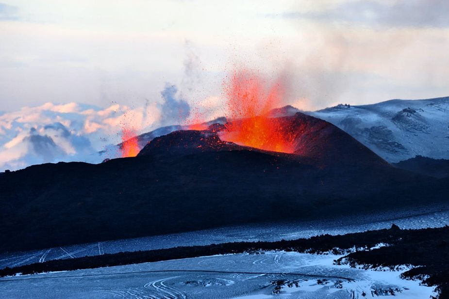 Vulkanausbruch, Lavafontäne, Eyjafjallajökull , Island