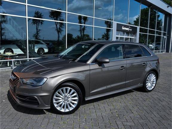 Audi A3 Sportback 1.4 e-tron PHEV Attraction Keyless 17-Inch LED 1e Eig! Clima Cruise Excl.BTW