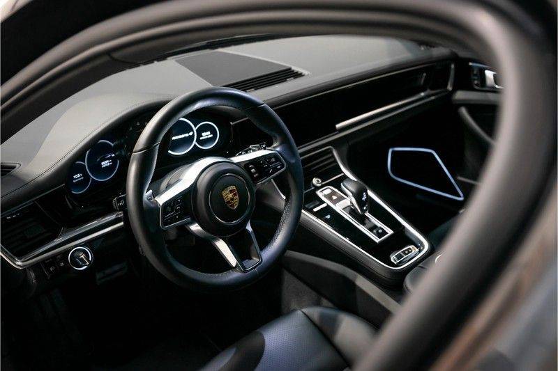 Porsche Panamera 4 Sport Turismo Sportuitlaat/BOSE/Alarm4&5 DealerOND/PANO/Sportuitlaat/GAR afbeelding 6