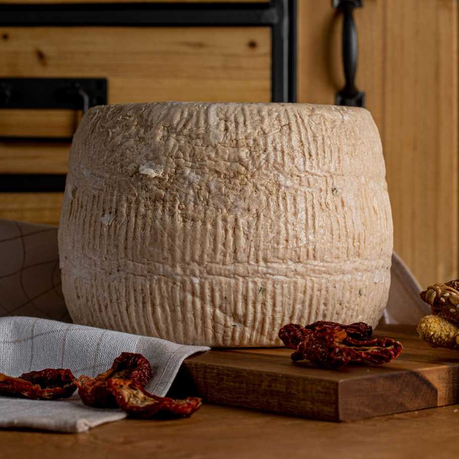 greek-products-cheese-arseniko-naxou-3kg