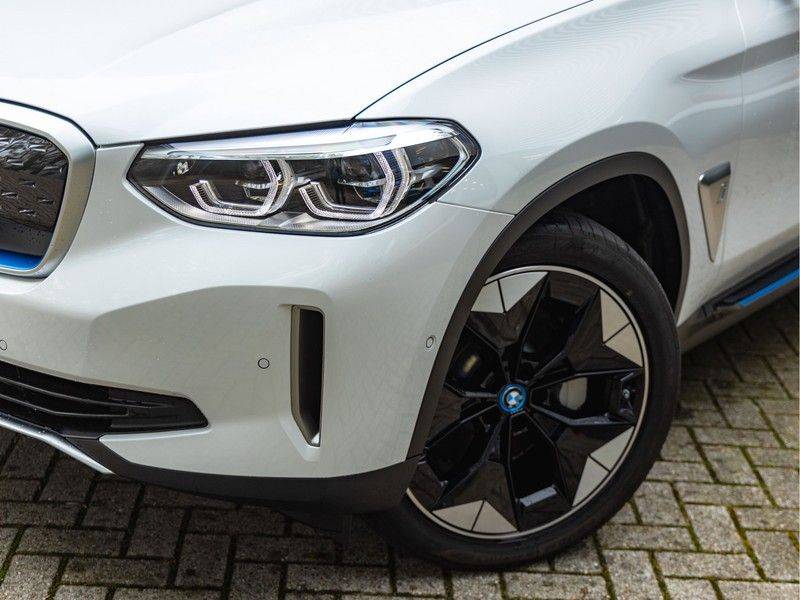 BMW iX3 High Executive - Trekhaak - Direct Beschikbaar! afbeelding 8