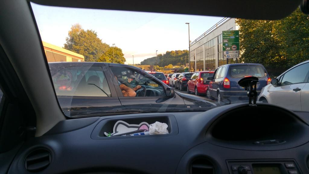 oh my god twitter doesn’t include alt text from images in their API