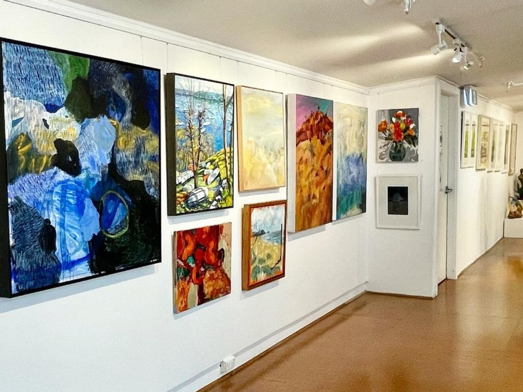 Ewart Art Prize 2021 and exhibition UpNext