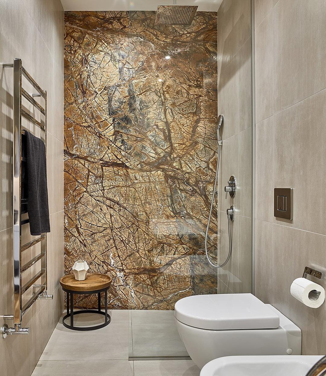 Make Interiors | Натуральный камень в душе😍 Один из реализованных проектов #makeinteriors 🤗 Вам нравится?! 👍🏻 или 👎🏻
