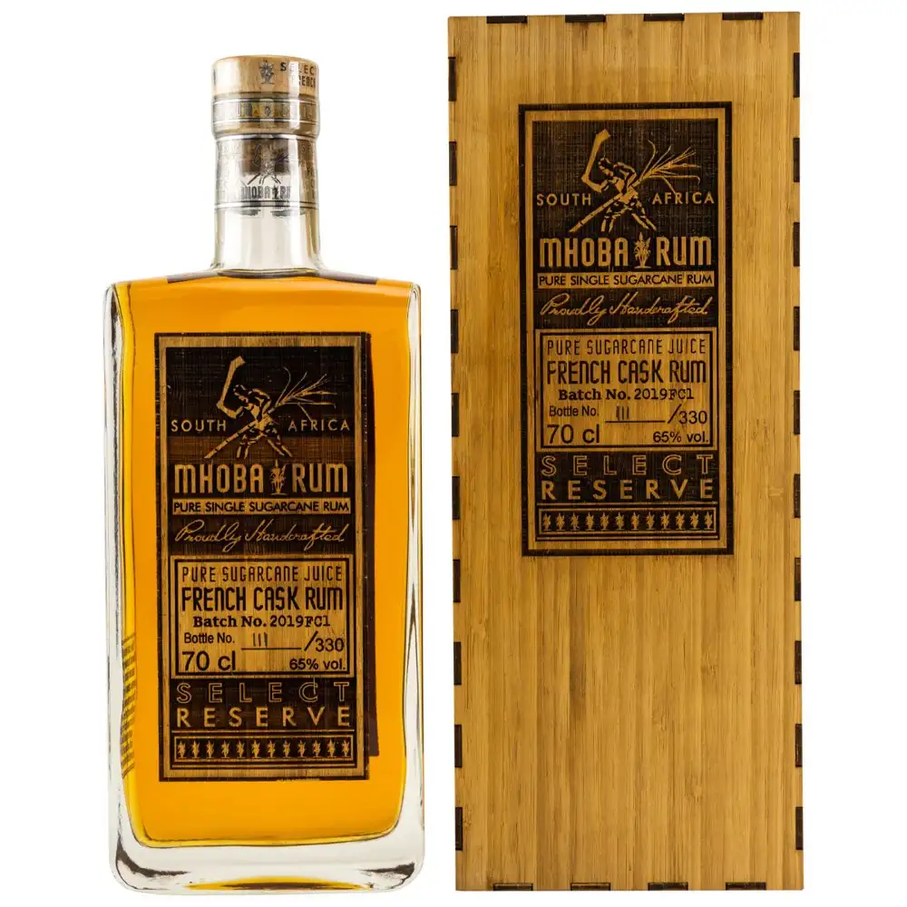 Image of the front of the bottle of the rum Select Reserve French Cask Rum