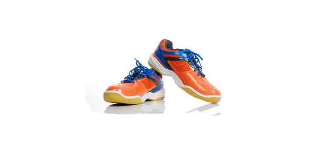Best badminton shoes in India under rs 1000,2000,3000 & 5000