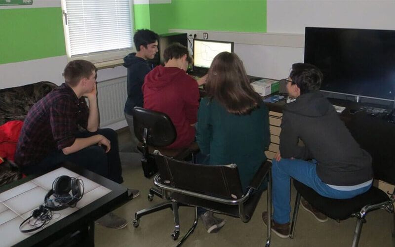 Die Crew bei der Entwicklung der Geschichte (März 2015)
