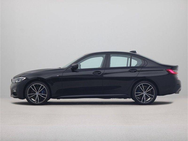 BMW 3 Serie Sedan 330e High Executive M-Sport Automaat afbeelding 12