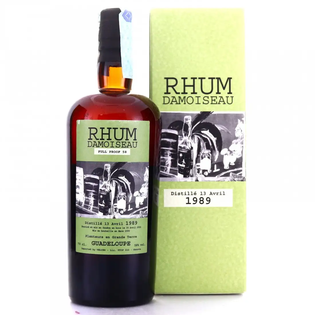 Image of the front of the bottle of the rum 1989