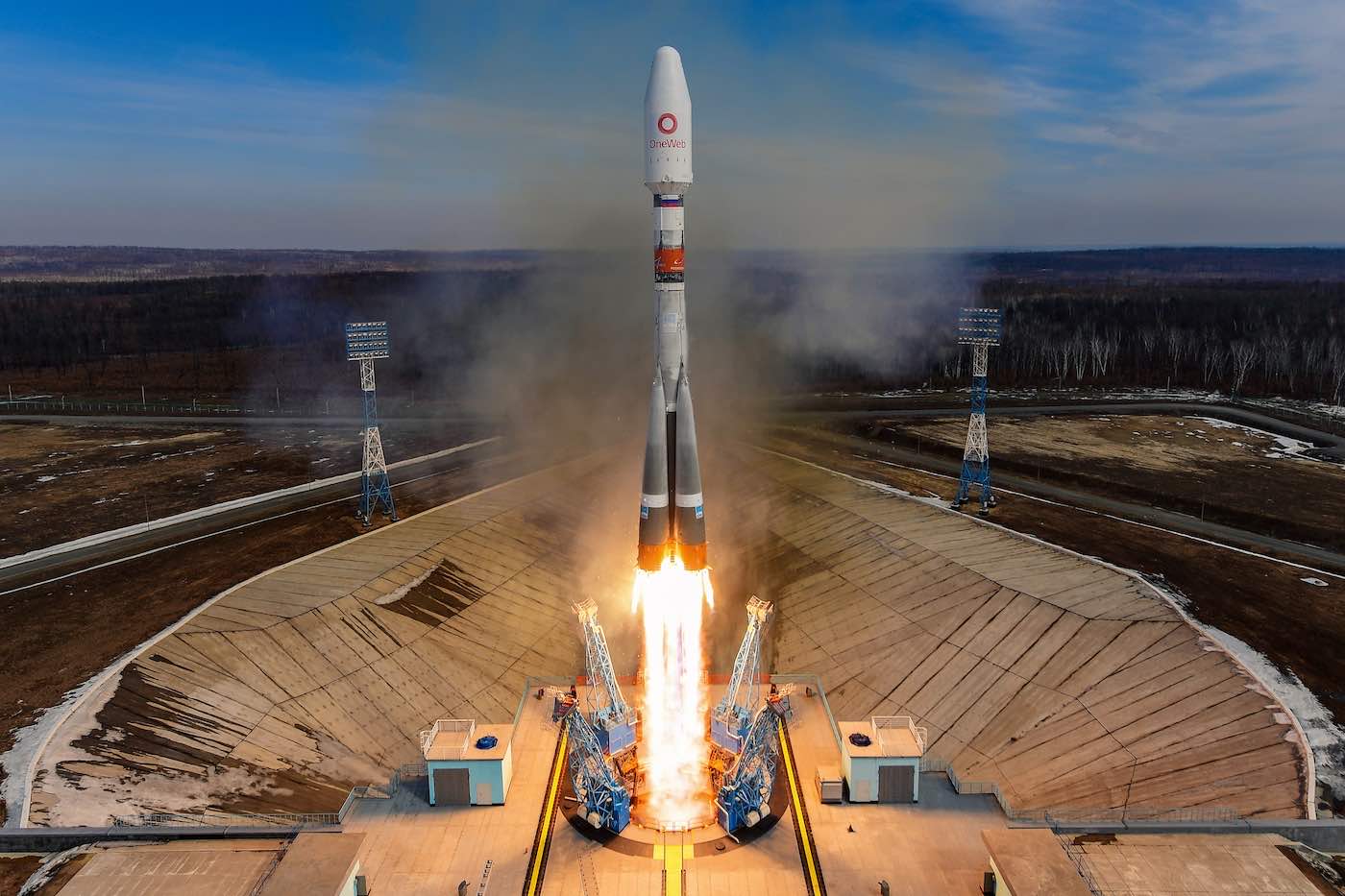 Imaginea 1: Racheta Soyuz-2.1b, lansând 36 de sateliți OneWeb, de la cosmodromul Vostochny