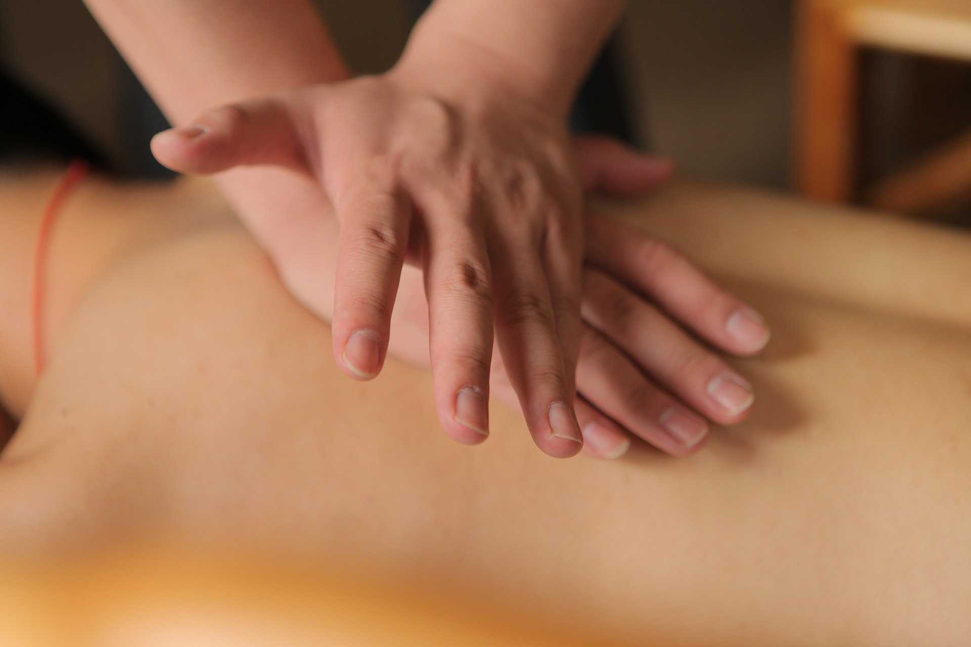 Image d'un massage thai traditionnel
