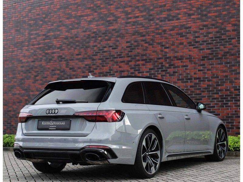 Audi RS4 Avant 2.9 TFSI *Carbon*Keramisch*HUD*B&O* afbeelding 6