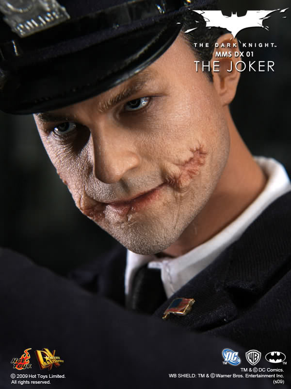 Hot Toys The Dark Knight DX01 The Joker 1/6th Scale Collectible Figure