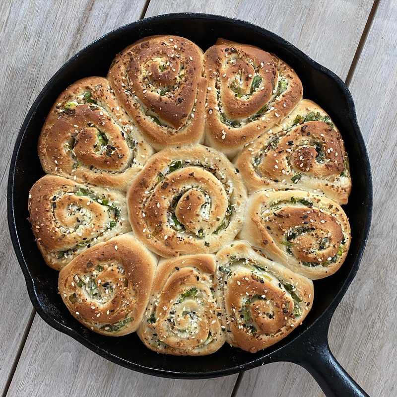savory >>> sweet who’s with me?  Everything bagel inspired savory rolls. Used the Sally’s Baking Addiction cinnamon roll recipe for the dough (with all…