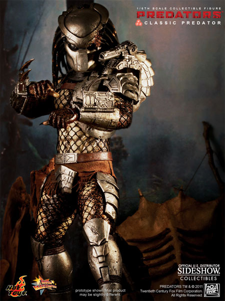Hot Toys Predator MMS162 Classic Predator 1/6th Scale Collectible Figure