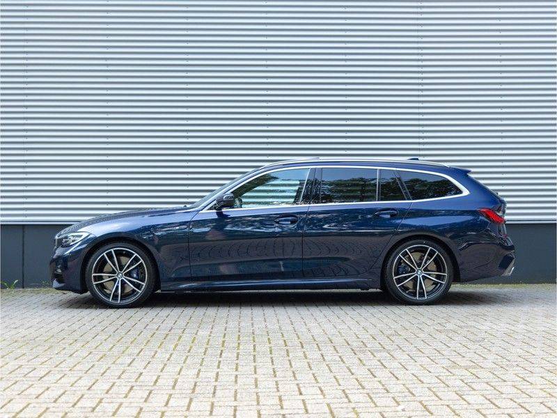 BMW 3 Serie Touring 330i M-Sport - Individual - Memoryzetels - Trekhaak - Panorama afbeelding 6