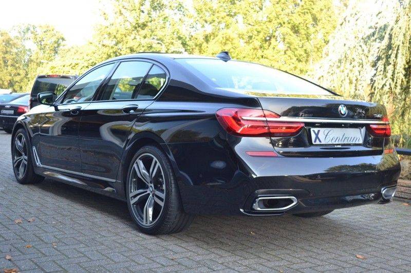 BMW 7 Serie 740i M sportpakket afbeelding 4