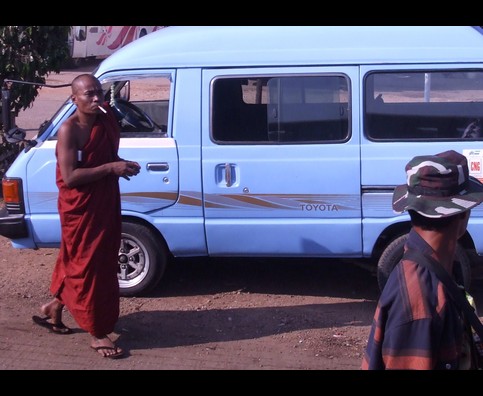 Burma Monks 9