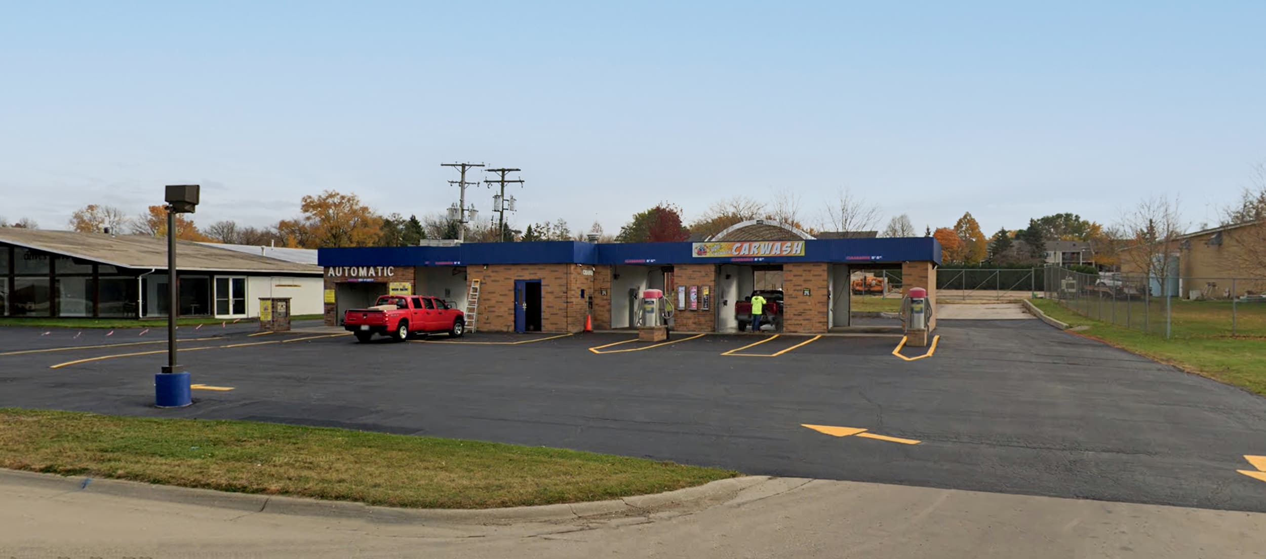 Home WOW Car Wash, Roscoe