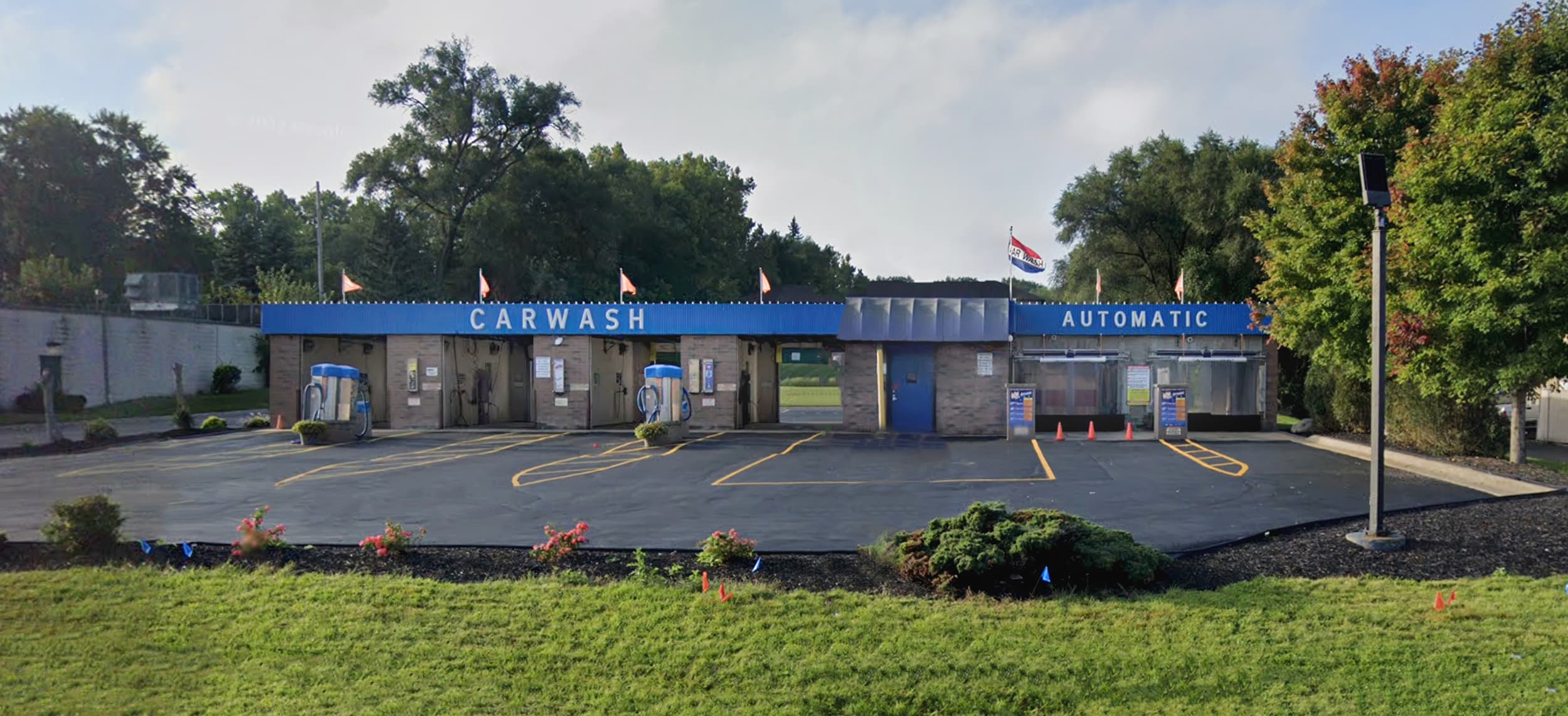 Home WOW Car Wash, Roscoe